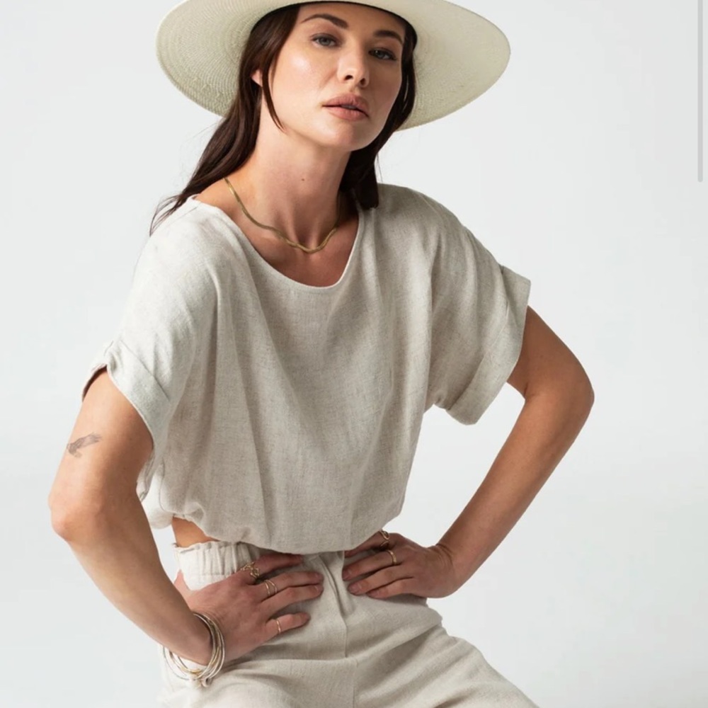 STILLWATER “Pacific Crop” linen top